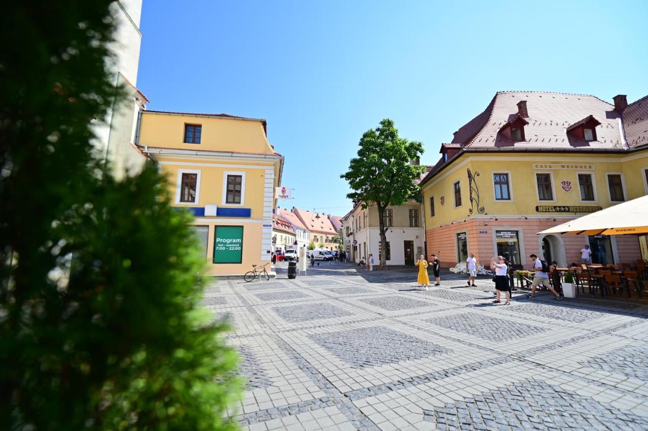 Lovely 2 Bedroom Apartment In Historic City Center Сибиу Экстерьер фото