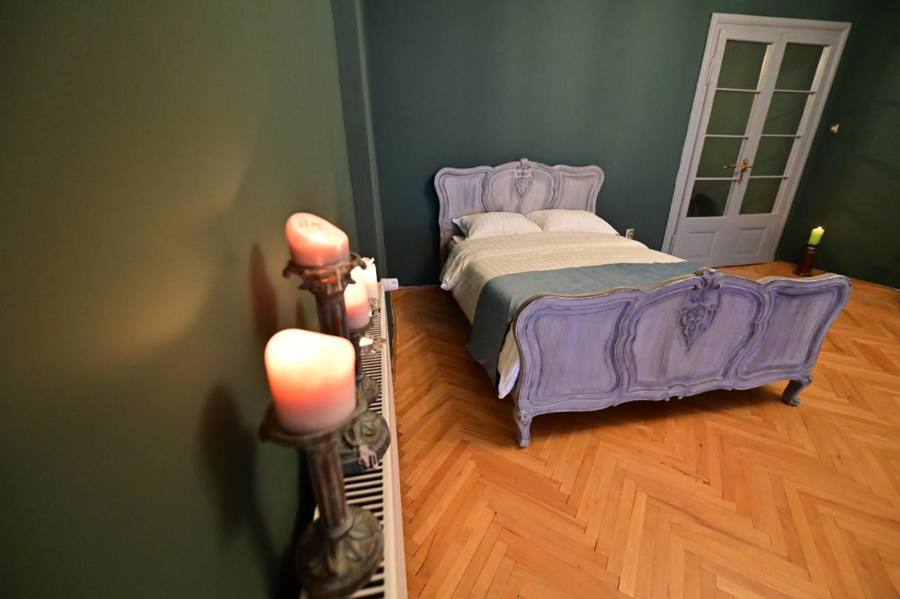 Lovely 2 Bedroom Apartment In Historic City Center Сибиу Экстерьер фото