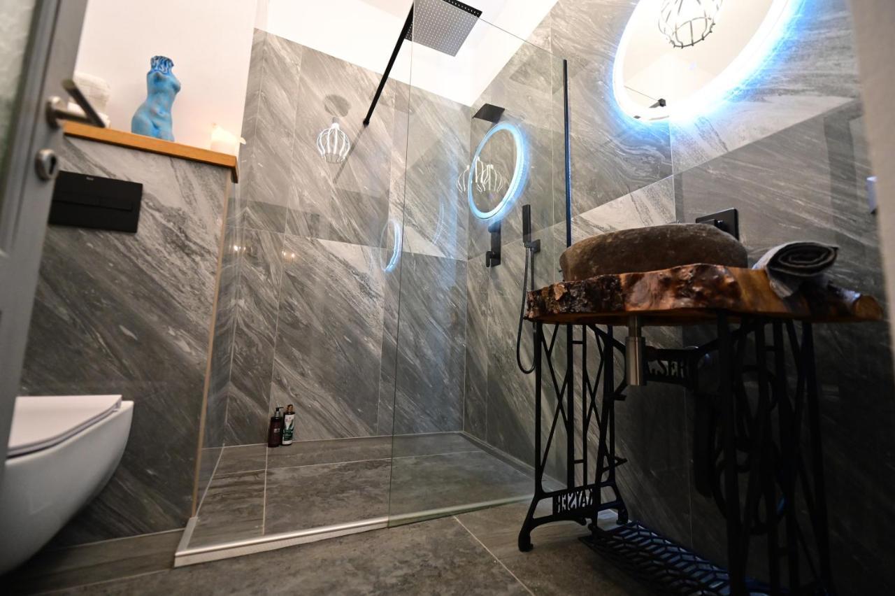 Lovely 2 Bedroom Apartment In Historic City Center Сибиу Экстерьер фото